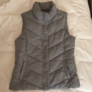 Gap vest
